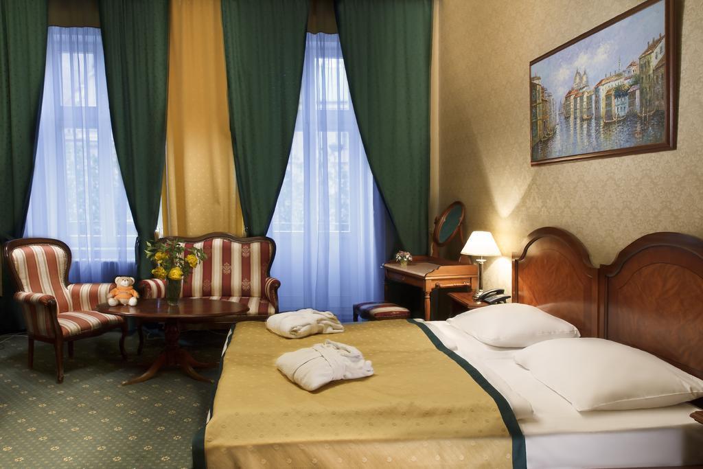 Hotel Ostende Karlovy Vary Exterior photo